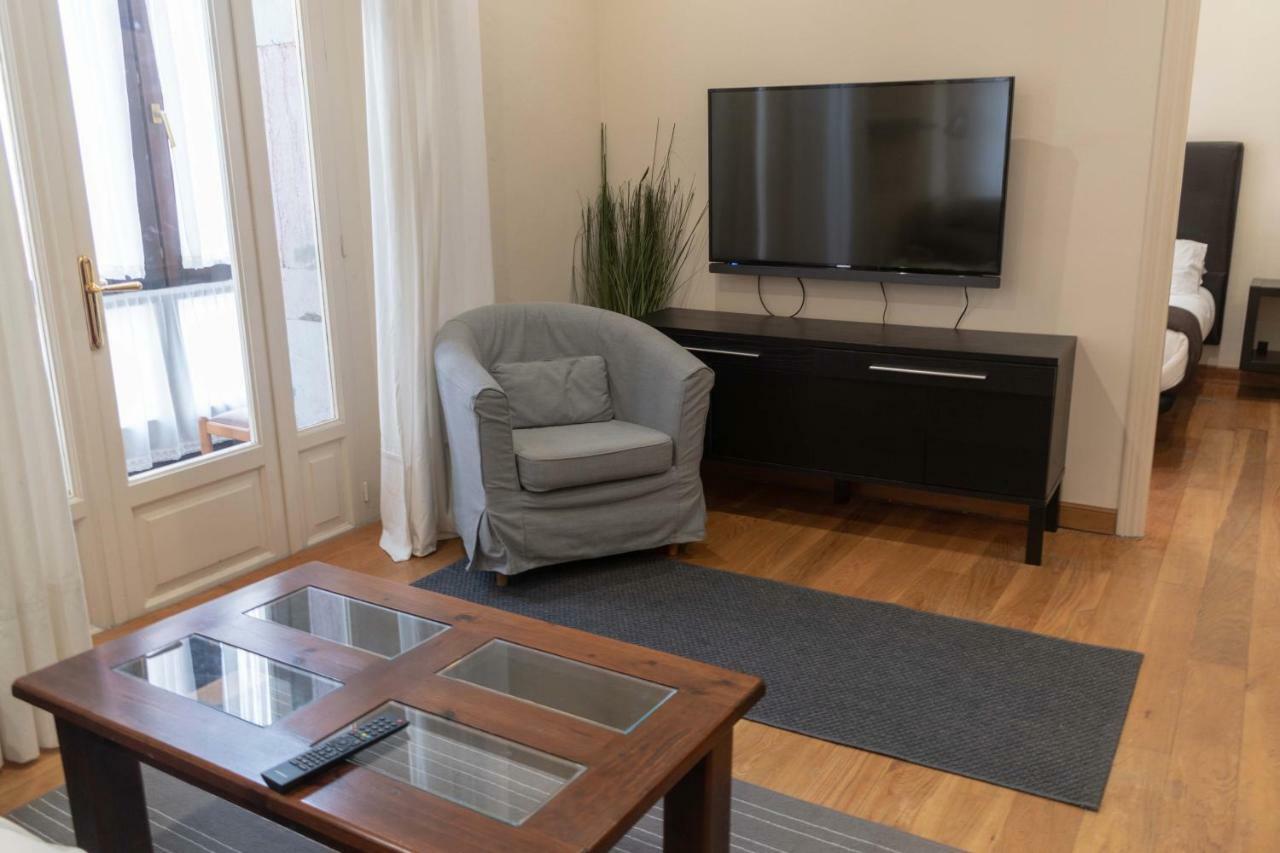 Apartamentos San Roque يانس المظهر الخارجي الصورة